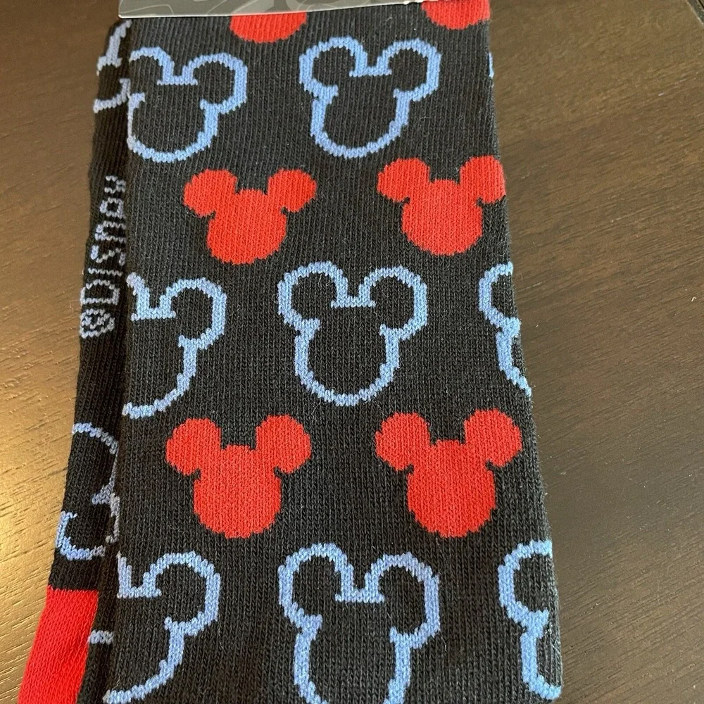 NEW Mickey Mouse Crew Socks Unisex Adult Red And Black Mickey Heads Size 9-13
